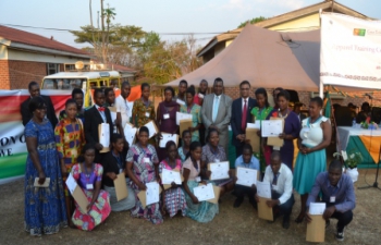 Twenty Two students passed out of the Apparel Training Centre set up with the assistance from Government of India at the Makoka Research Centre, after a three week training course. The handing over of the training centre to Government of Malawi was marked by a Valedictory function at the event.